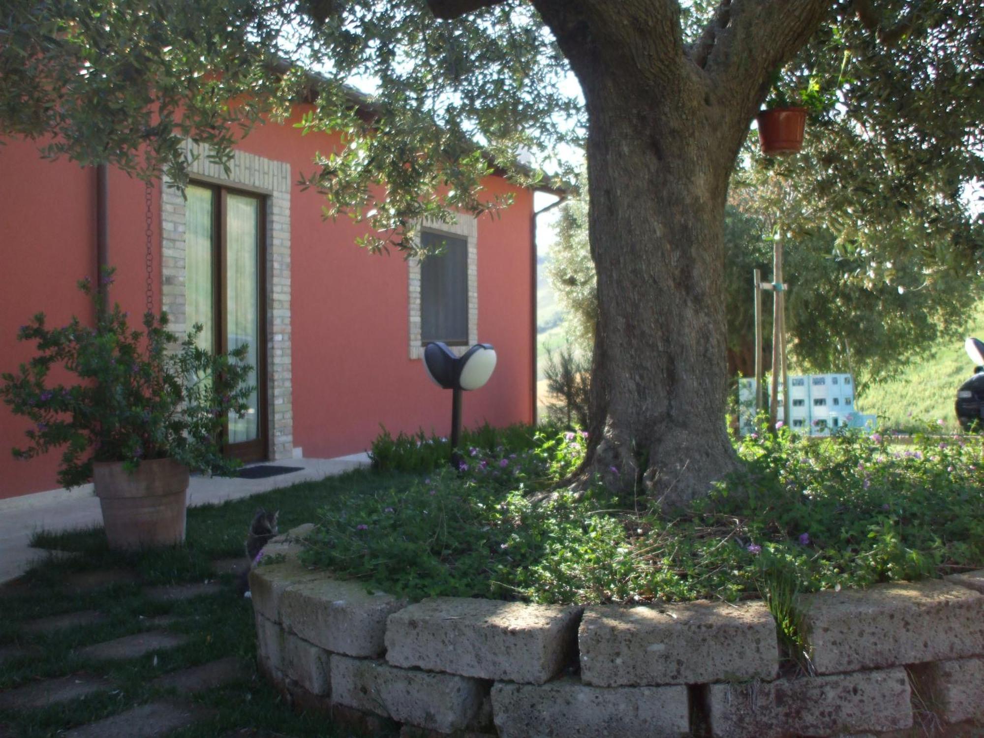 Agriturismo Il Borgo Degli Ulivi Roseto Degli Abruzzi Exteriör bild
