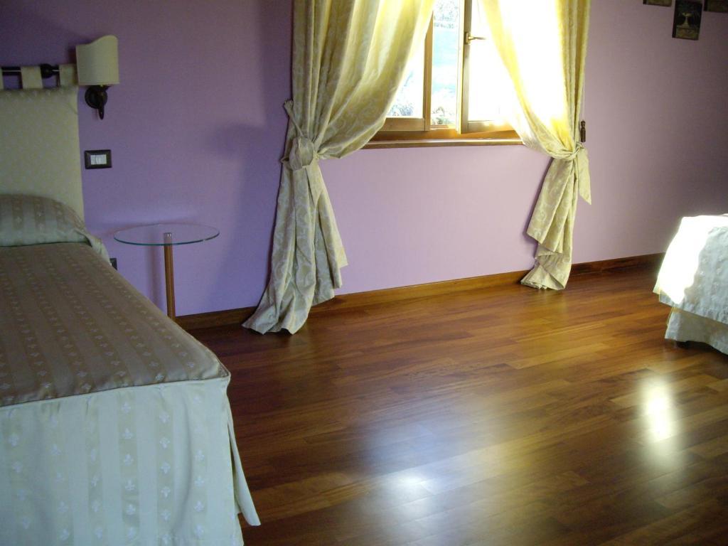 Agriturismo Il Borgo Degli Ulivi Roseto Degli Abruzzi Rum bild
