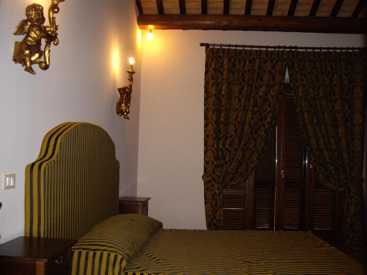 Agriturismo Il Borgo Degli Ulivi Roseto Degli Abruzzi Rum bild